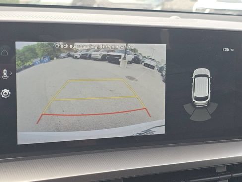Used 2024 Kia Telluride LX FWD image 29