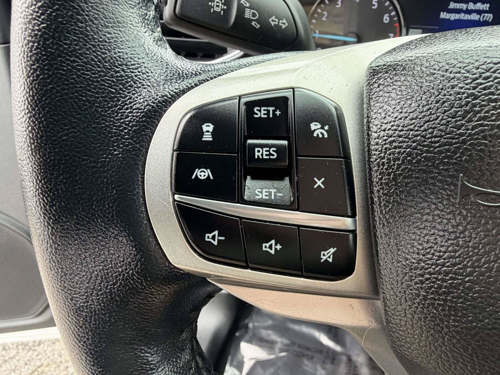 Certified 2023 Ford Explorer XLT w/ Equipment Group 202A AWD/4WD image 14