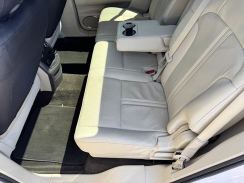 Used 2017 Lincoln MKT AWD w/ Technology Package image 37
