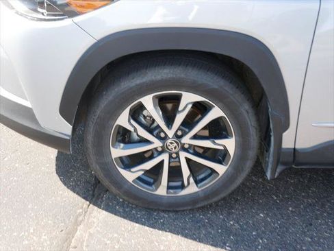 Certified 2025 Toyota Corolla Cross XLE AWD/4WD image 8