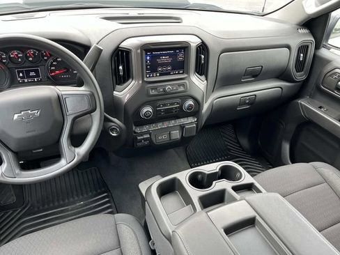 Used 2025 Chevrolet Silverado 1500 Custom Trail Boss AWD/4WD image 13