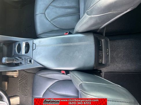 Used 2019 Toyota Avalon XLE w/ Moonroof Package image 23