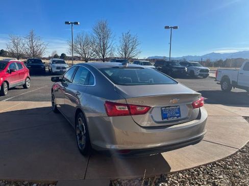 Used 2023 Chevrolet Malibu LT FWD image 5