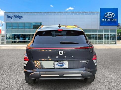 Used 2024 Hyundai Kona Limited AWD/4WD image 5