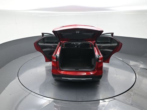 Used 2024 Chevrolet Equinox LT image 12