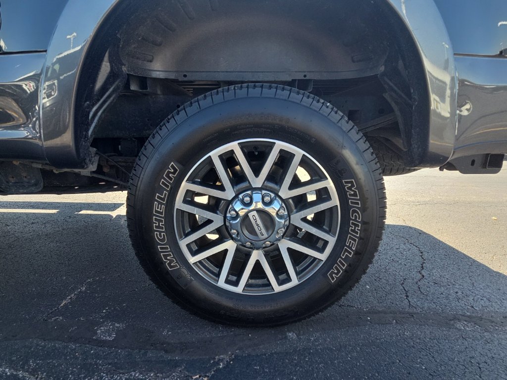 Used 2018 Ford F250 Lariat w/ Lariat Value Package AWD/4WD image 4