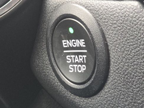 Used 2022 Ford Escape Titanium image 32