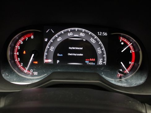 Used 2025 Toyota RAV4 XLE w/ Convenience Package FWD image 40