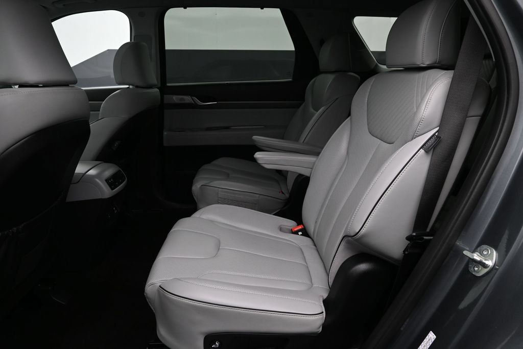 Certified 2024 Hyundai Palisade SEL w/ Premium Package AWD/4WD image 11