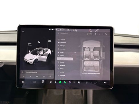 Used 2021 Tesla Model Y Long Range image 28