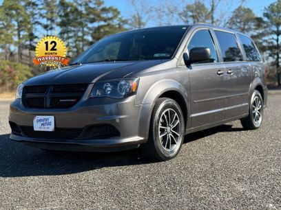 Used 2017 Dodge Grand Caravan SE