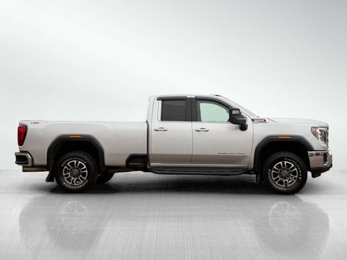 Used 2022 GMC Sierra 2500 SLE w/ SLE Value Package; image 6