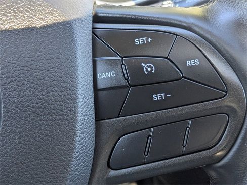 Used 2019 Jeep Cherokee Trailhawk w/ Comfort/Convenience Group image 29