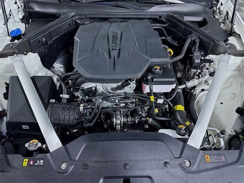 Used 2023 Kia Stinger GT-Line w/ Sun & Sound Package image 30