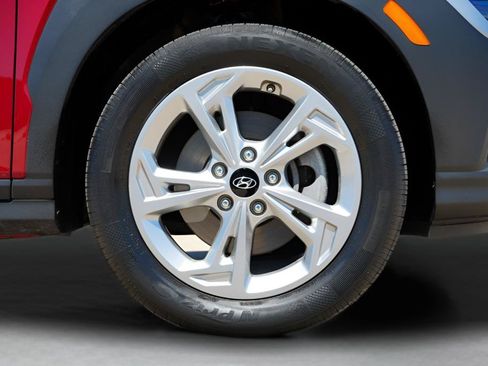 Certified 2023 Hyundai Kona SEL AWD/4WD image 9