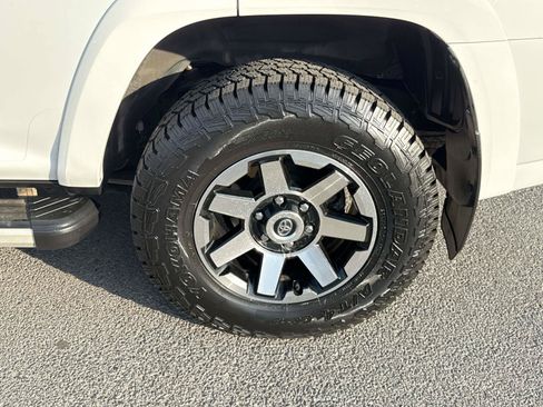 Used 2021 Toyota 4Runner TRD Off-Road Premium w/ Moonroof Package AWD/4WD image 8