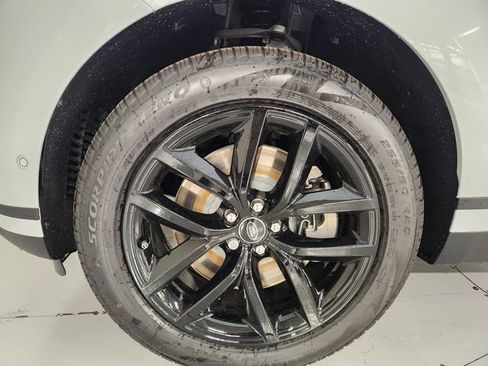 New 2026 Land Rover Range Rover Velar S image 8