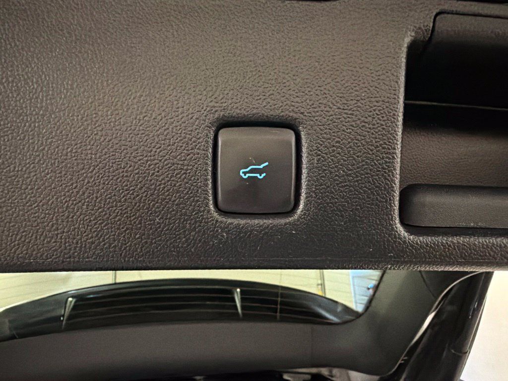 Used 2023 Ford Escape Active w/ Tech Pack #1 AWD/4WD image 34