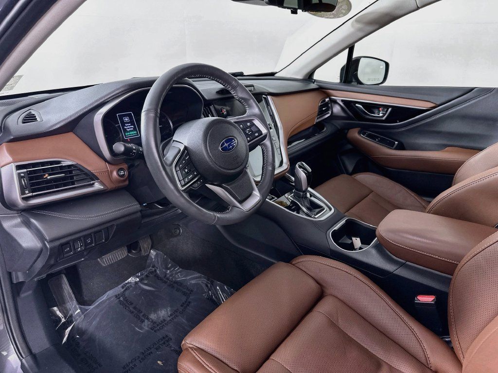 Used 2024 Subaru Outback Touring AWD/4WD image 14