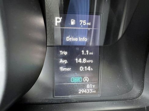 Used 2023 Hyundai Elantra SE FWD image 29