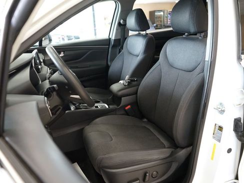 Used 2020 Hyundai Santa Fe SEL image 2