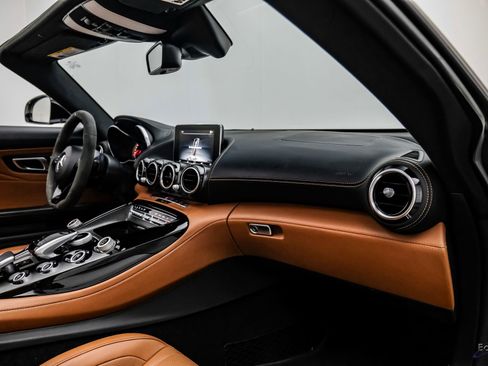 Used 2018 Mercedes-Benz AMG GT C image 58