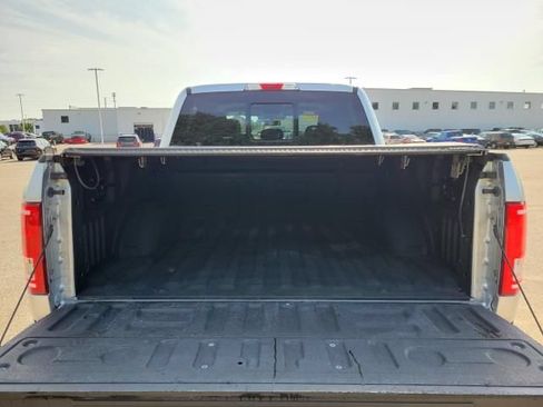 Used 2017 Ford F150 XLT w/ Equipment Group 302A Luxury AWD/4WD image 9