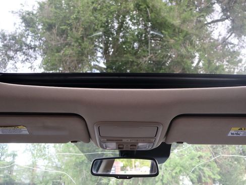 Used 2016 Honda Pilot Touring image 30