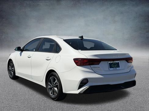 Used 2024 Kia Forte LXS FWD image 6