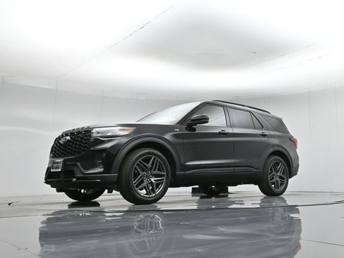 New 2026 Ford Explorer ST-Line w/ ST-Line Street Pack image 44