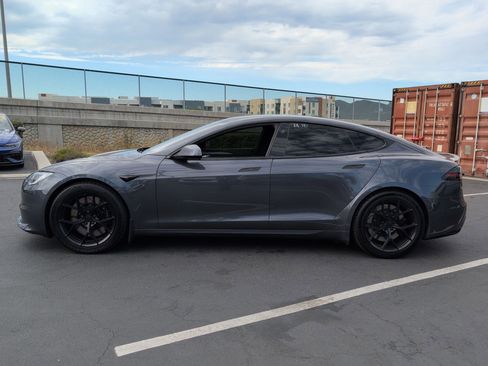 Used 2022 Tesla Model S Plaid AWD/4WD image 7
