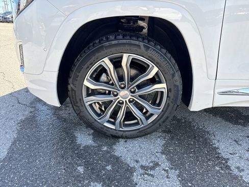 Used 2019 GMC Terrain Denali w/ Advanced Safety Package AWD/4WD image 11