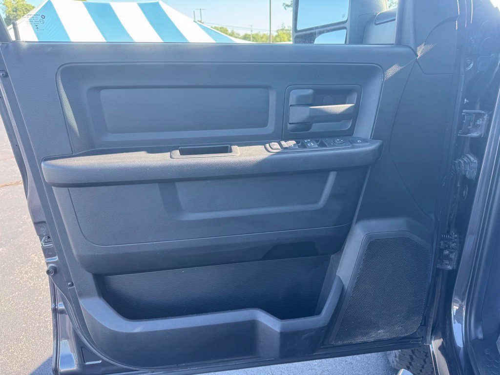 Used 2023 RAM 3500 Tradesman AWD/4WD image 2