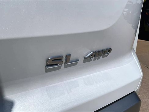 Certified 2025 Nissan Pathfinder SL w/ SL Premium Package AWD/4WD image 9