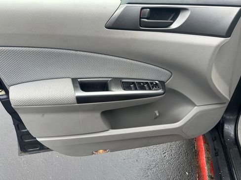 Used 2012 Subaru Forester 2.5X w/ Alloy Wheel Pkg AWD/4WD image 10