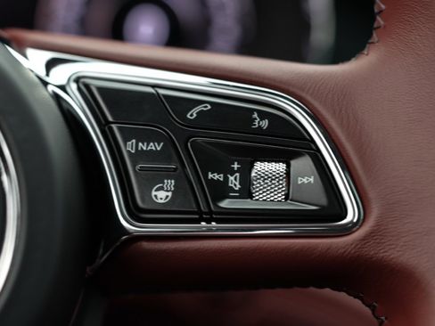 New 2024 Bentley Bentayga image 26