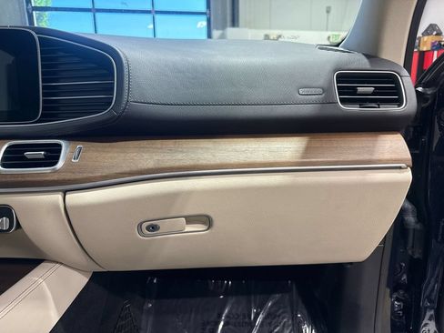 Used 2021 Mercedes-Benz GLS 450 4MATIC image 76