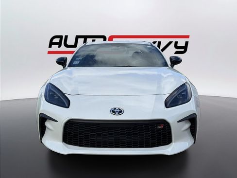 Used 2024 Toyota GR86 Premium RWD image 2
