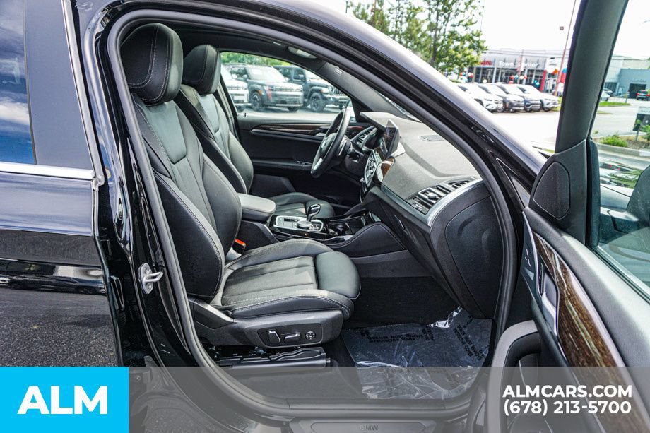 Used 2025 BMW X4 xDrive30i AWD/4WD image 22