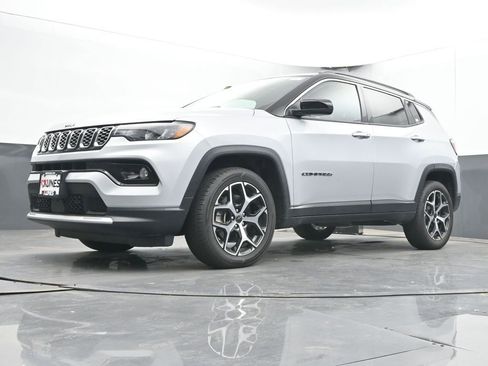 Used 2025 Jeep Compass Limited AWD/4WD image 48