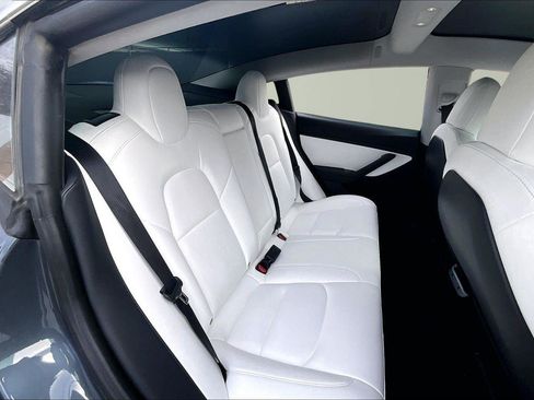 Used 2020 Tesla Model 3 Performance image 26