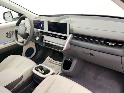 Used 2024 Hyundai Ioniq 5 Limited image 26
