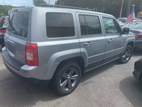 Used 2015 Jeep Patriot High Altitude image 3