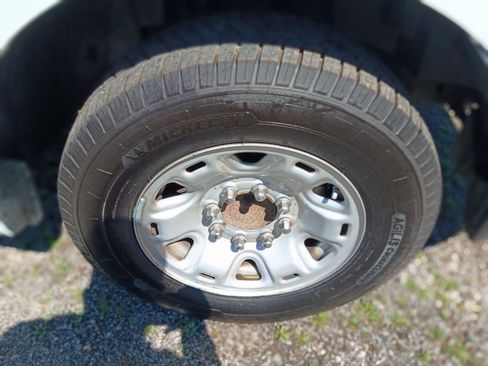 Used 2020 Nissan NV 1500 SV RWD image 27