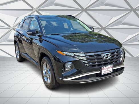 Used 2022 Hyundai Tucson SEL AWD/4WD image 2