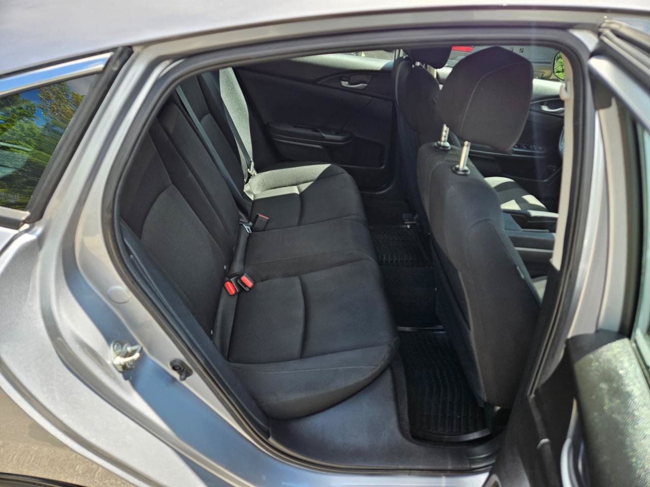 Used 2018 Honda Civic EX-T image 17