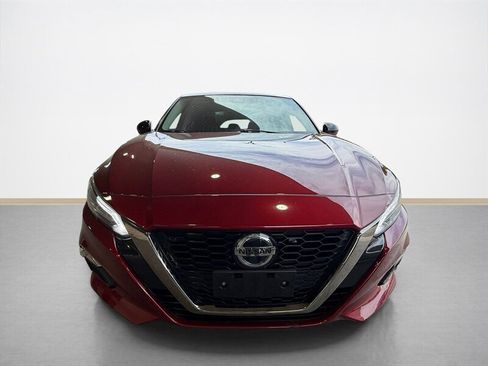 Used 2022 Nissan Altima 2.5 SR FWD image 9