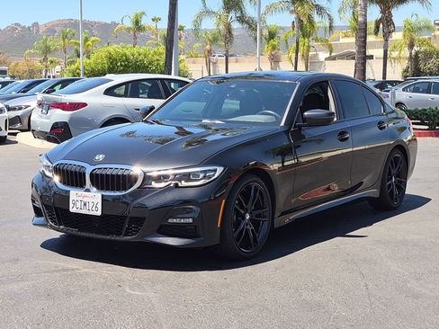 Used 2020 BMW 330i Sedan w/ M Sport Package RWD image 5