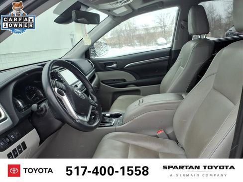 Used 2019 Toyota Highlander Limited Platinum image 12