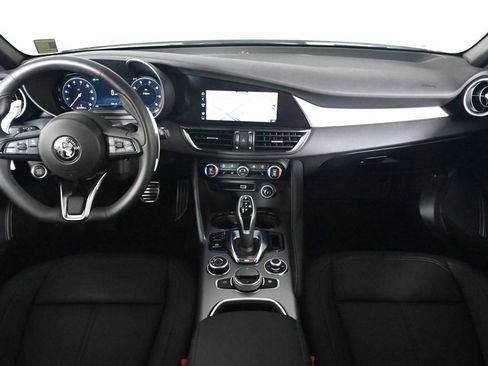 Used 2025 Alfa Romeo Giulia w/ Driving Assist Package RWD image 9